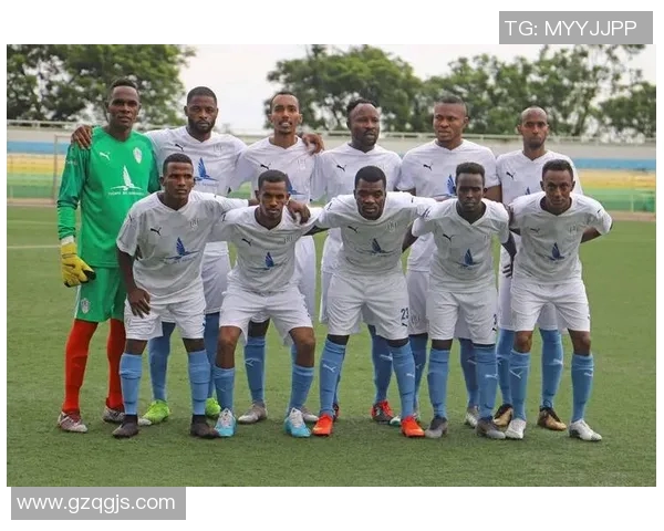 鄂姓外国足球球星的传奇经历与成就解析 鄂姓外国足球球星的传奇经历与成就解析